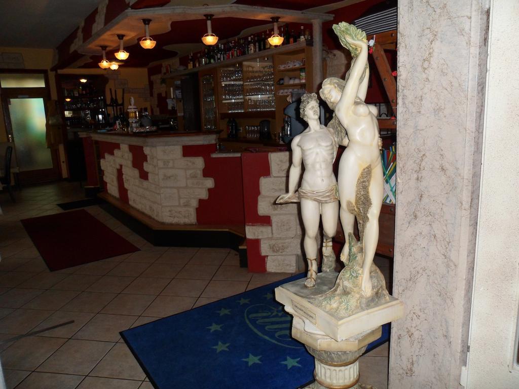 Hotel Taverne Inos Латцен Экстерьер фото